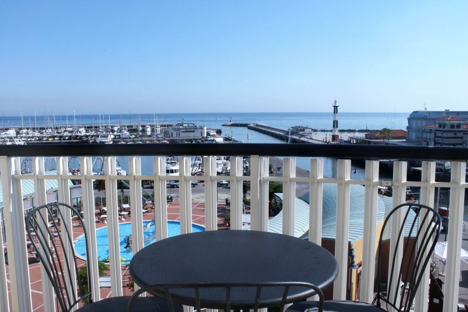 Seafront Studio Apartment